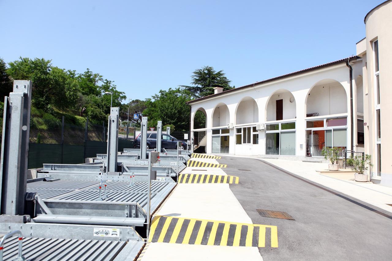 Charming San Simon Beach Apartment Jn Izola Esterno foto